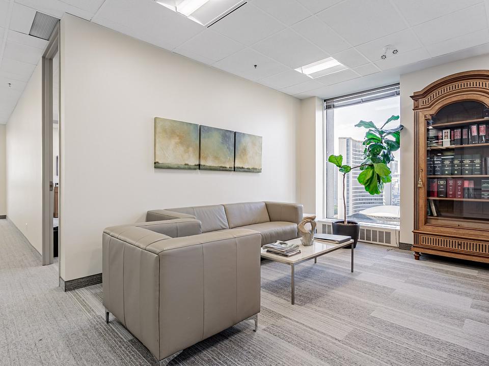 1400 - 65 Queen St W, Toronto, ON