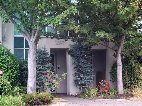 1677 West 2nd Avenue, Vancouver, BC