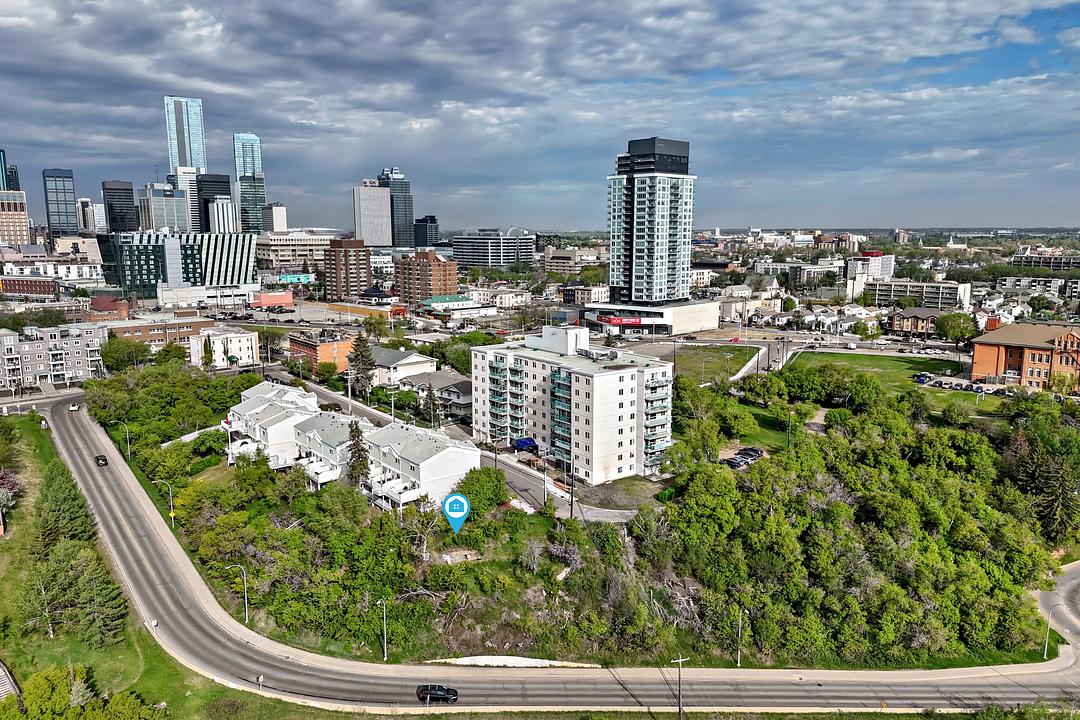 9321 101A Avenue, Edmonton, AB