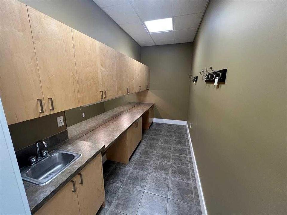208 10 Avenue North, Carstairs, AB