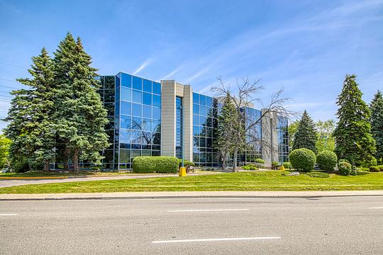 9999 Boulevard Cavendish, Montréal, QC