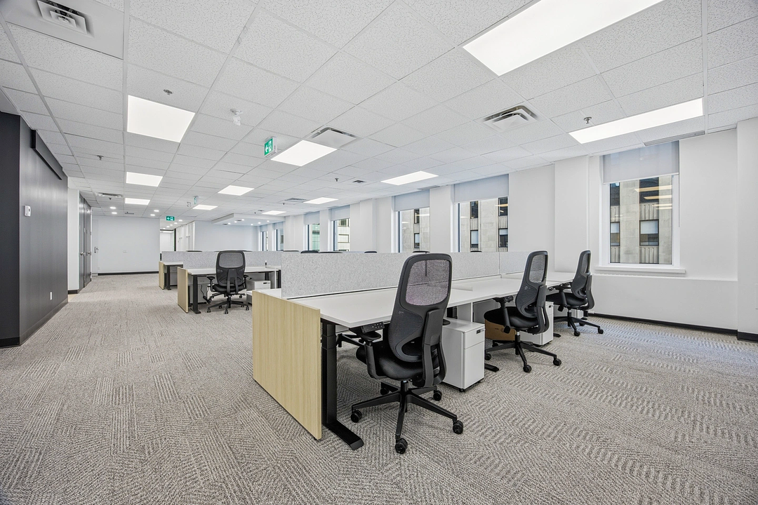 1400 - 330 Bay Street, Toronto, ON