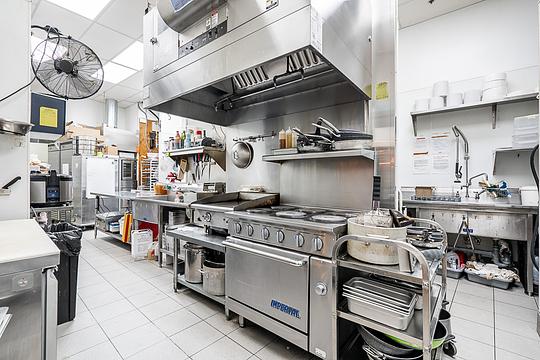 3670 Vanness Avenue, Vancouver, BC