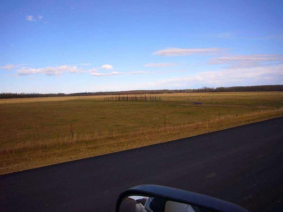 33-82-19-W5, Rural Northern Sunrise County, AB