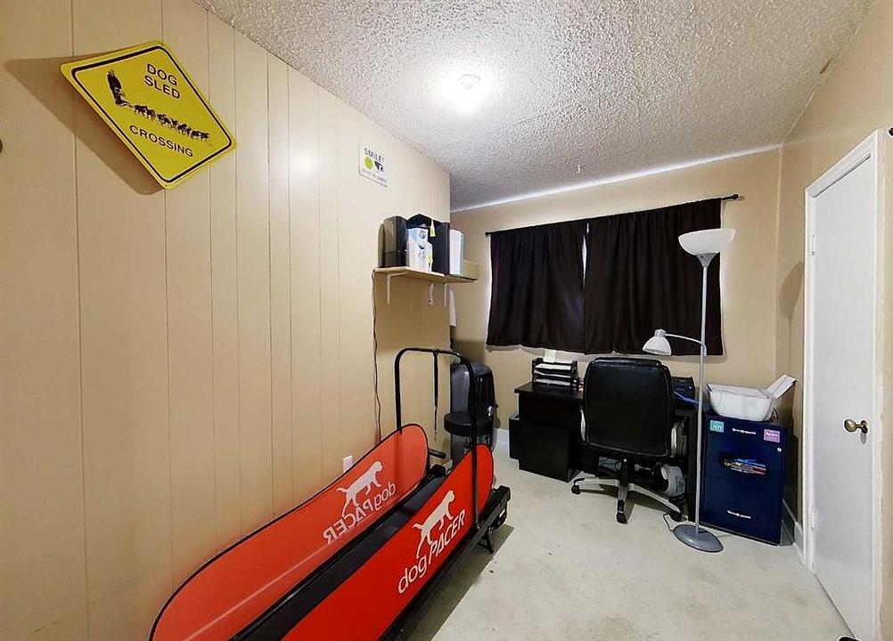 5614 2 Avenue, Edson, AB