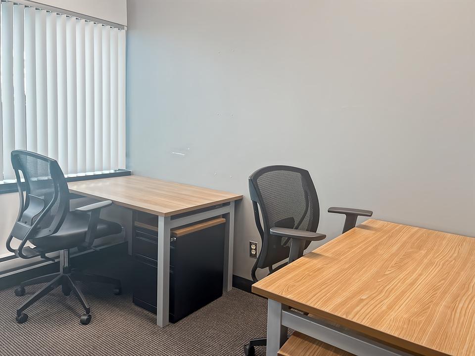 302, East Tower - 2233 Argentia Road, Mississauga, ON
