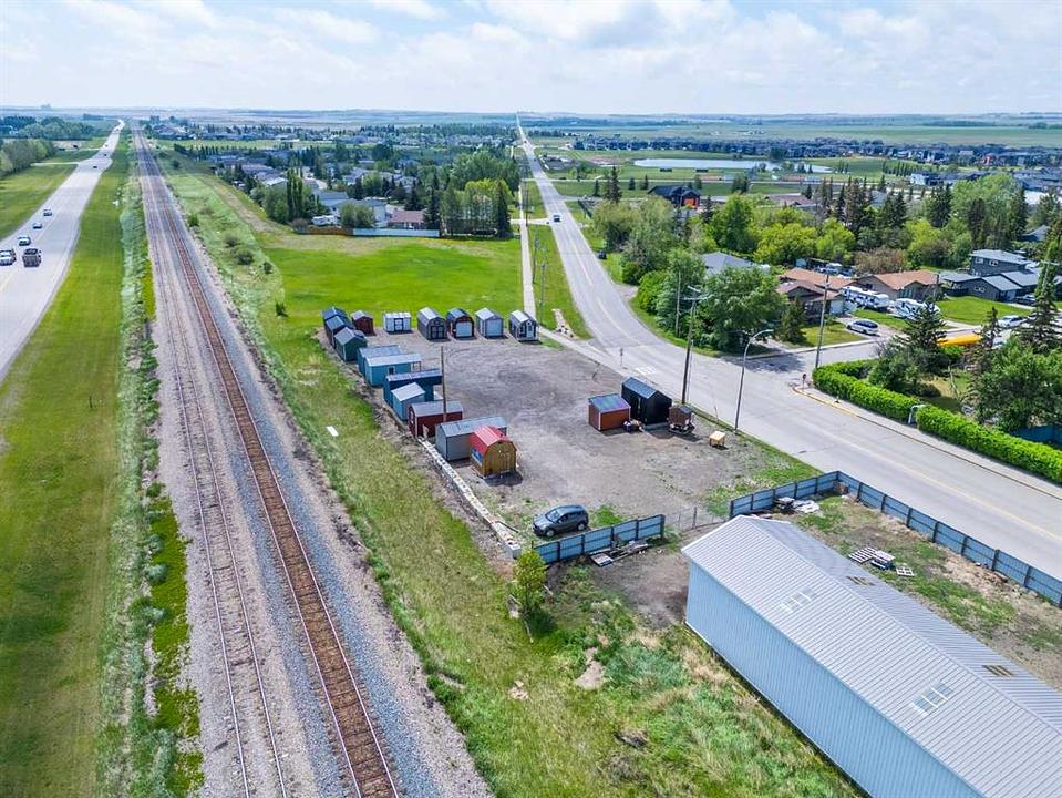 680 10th Avenue, Carstairs, AB