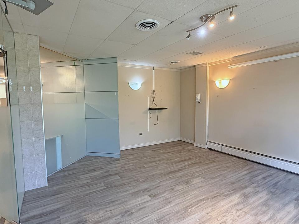 1133 17 Avenue Northwest, Calgary, AB