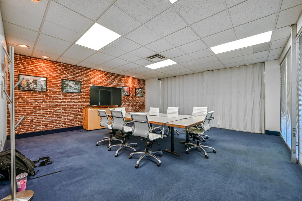 101 - 6554 176 Street, Surrey, BC