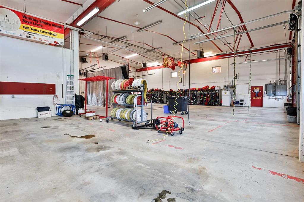 655 Charlotte Street, Pincher Creek, AB
