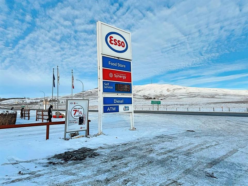 100 Morrison Road, Longview, AB