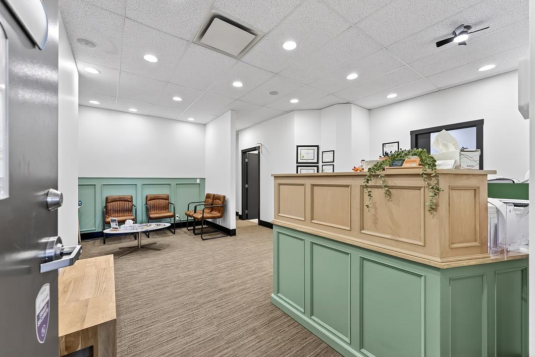 1910 20 Avenue Northwest, Calgary, AB