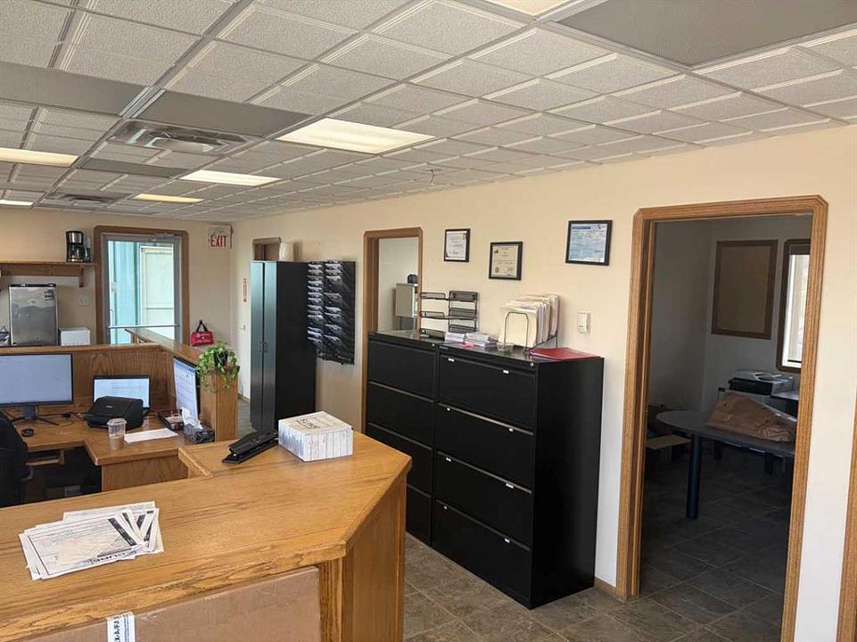 300 1B Avenue, Fox Creek, AB