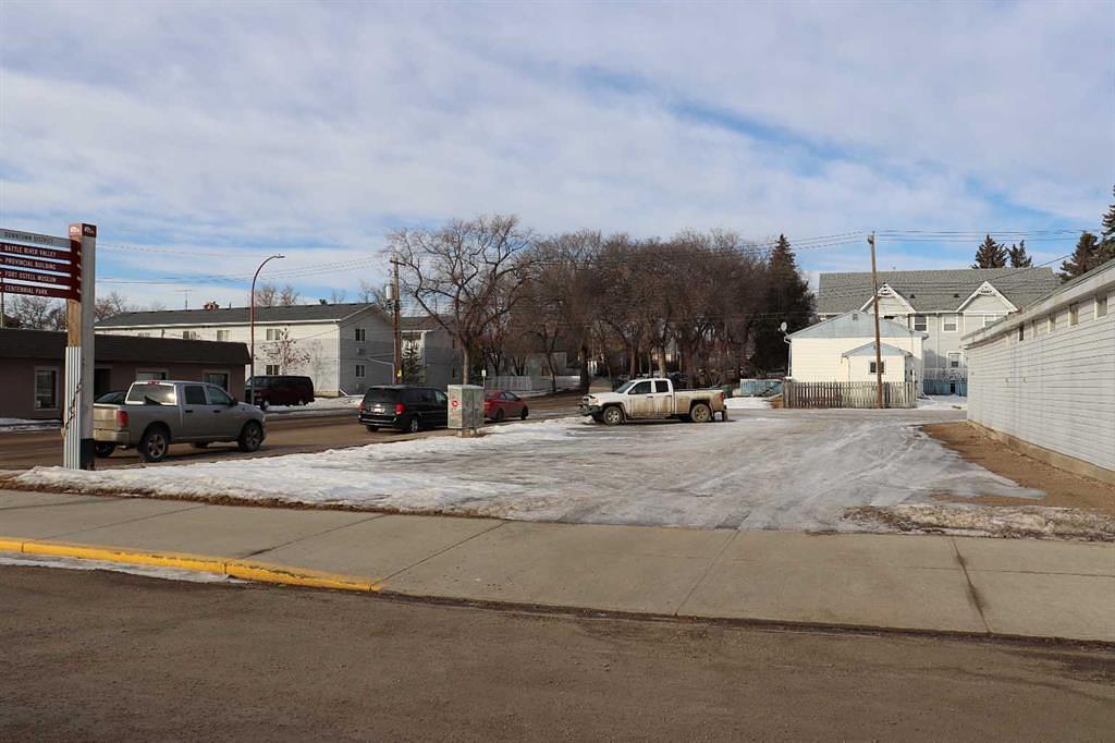 5302 50 Street, Ponoka, AB