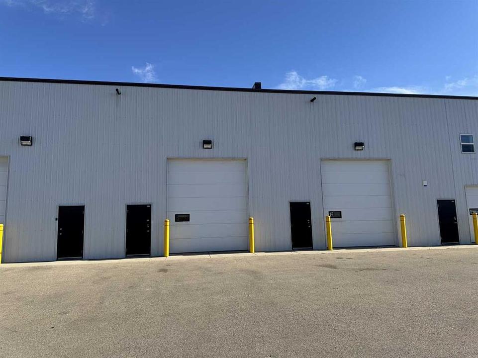 105 - 251 Spruce Street, Red Deer County, AB