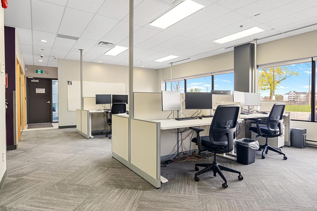 180 - 14 Colonnade Road, Ottawa, ON