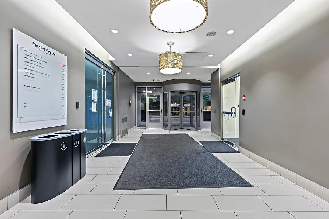 105 - 1040 7 Avenue Southwest, Calgary, AB
