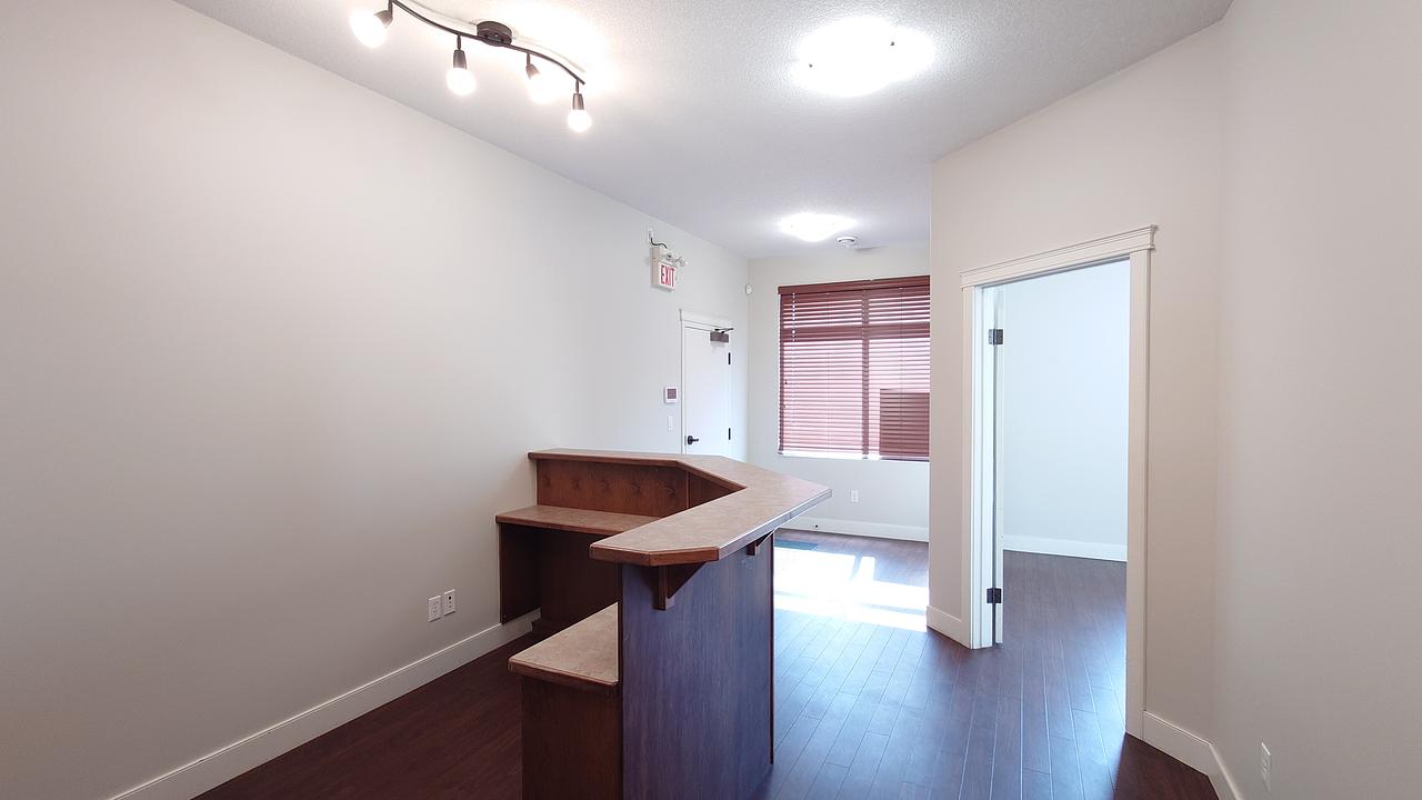 460 - 7700 76 Street Close, Red Deer, AB