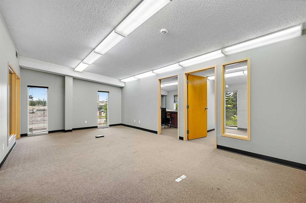 5402 44 Street, Lloydminster, AB