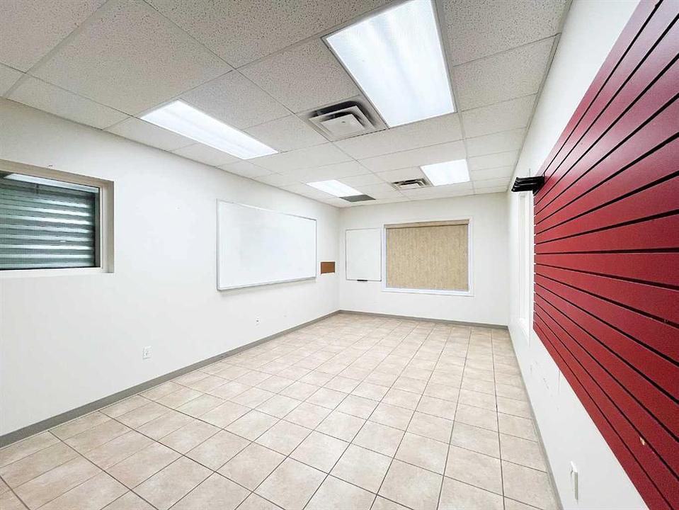 2450 South Highway Drive Southeast, Redcliff, AB