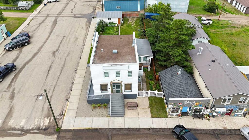 2124 20 Street, Delburne, AB