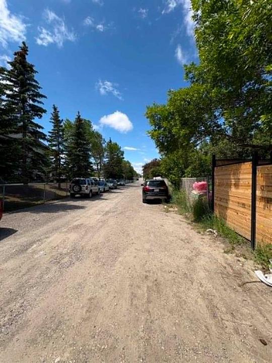 6815 26 Avenue Northeast, Calgary, AB