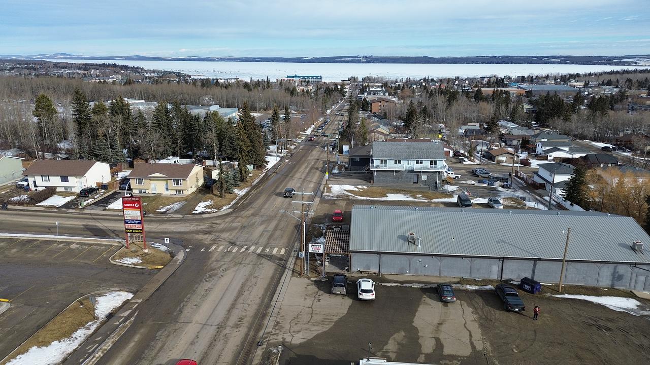 4417 50 Street, Sylvan Lake, AB
