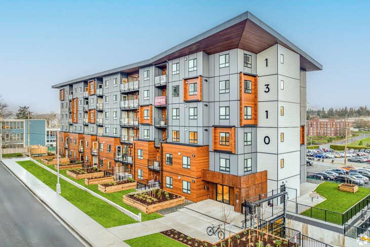 1310 Saunders Street, Victoria, BC