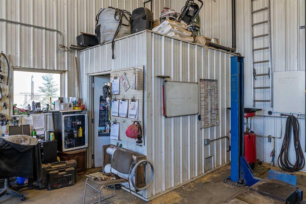 81 Barstow Street, Carseland, AB