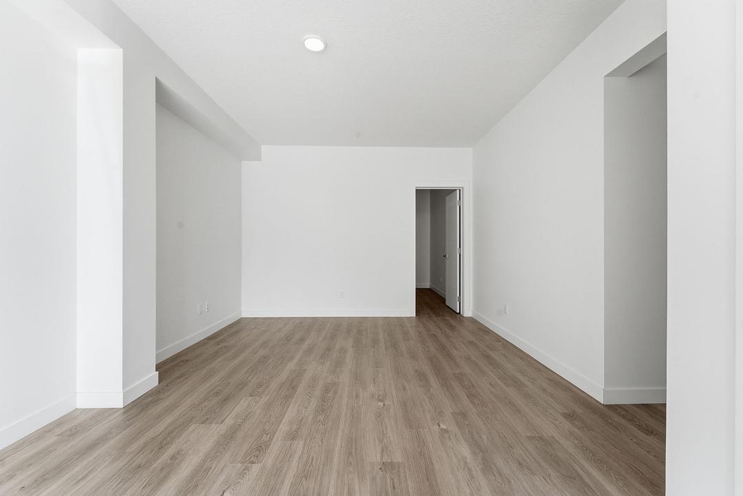 109 - 3360 16 Street Southwest, Calgary, AB