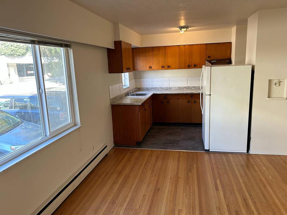 303 - 503 Agnes Street, New Westminster, BC