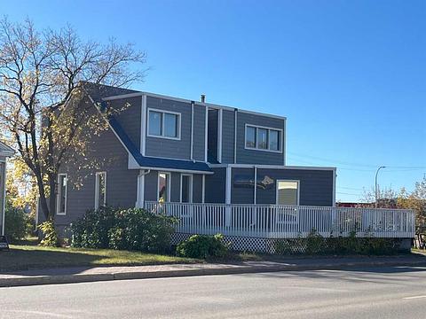 9731 100 Avenue, Grande Prairie, AB