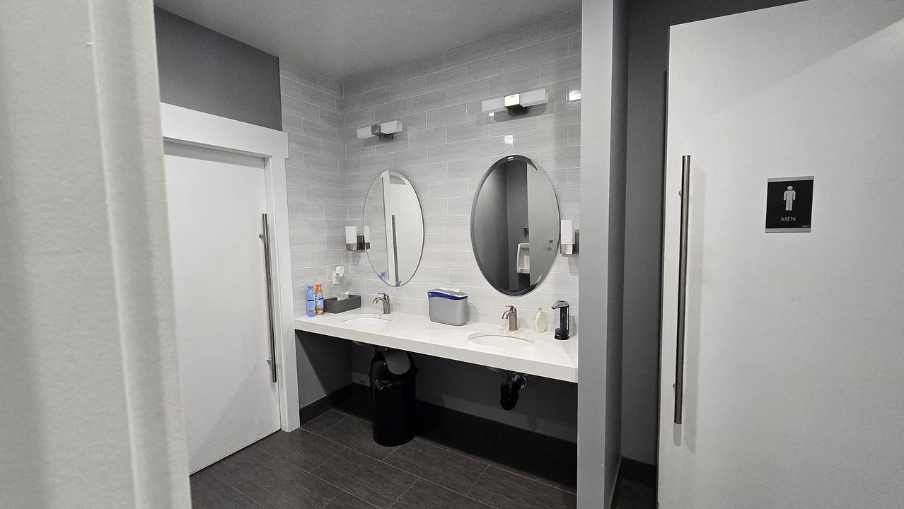 Main Floor Office - 13 Avenue, Edmonton, AB