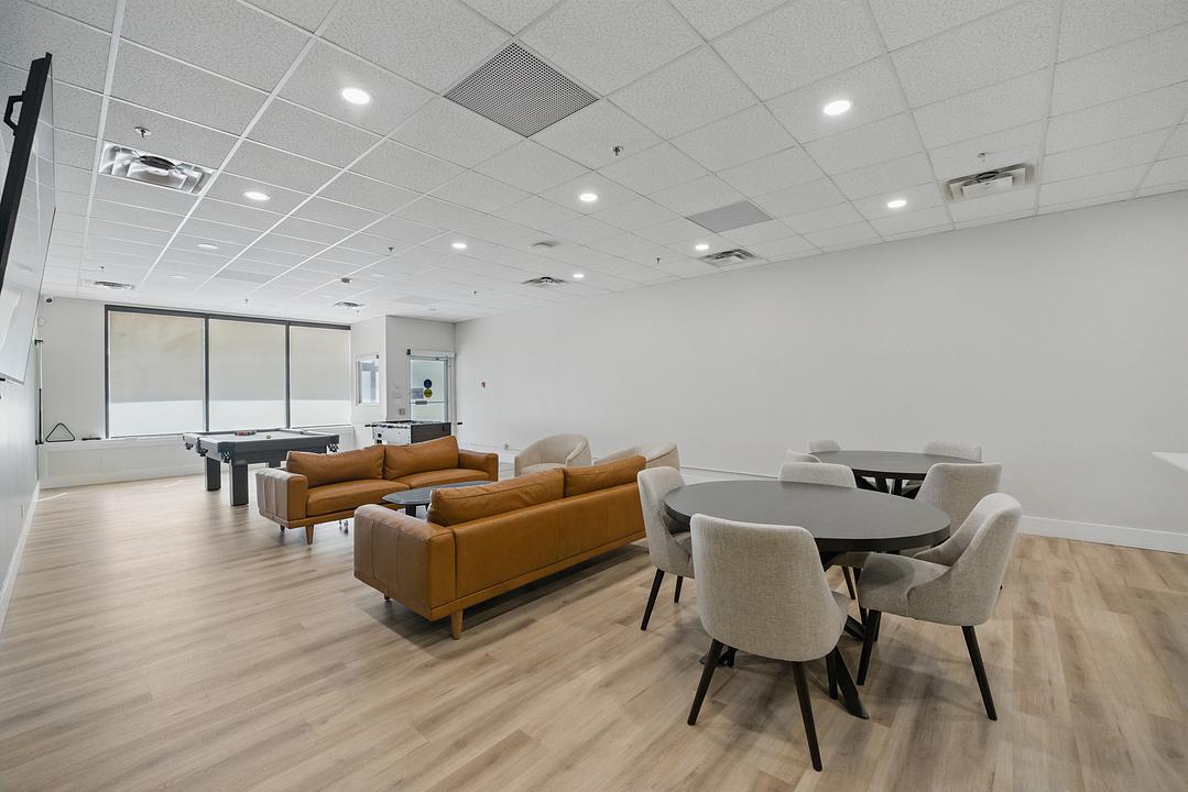 10015 103 Avenue Northwest, Edmonton, AB