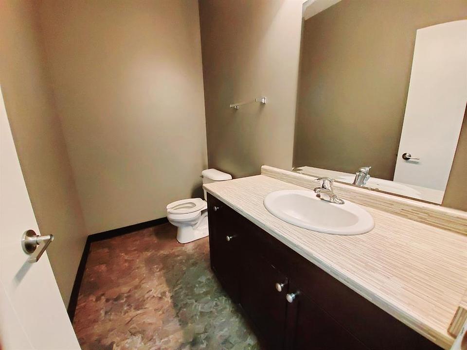 594058 - 125B range Road, Whitecourt, AB
