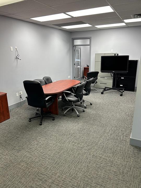 2nd floor - 21 Elizabeth St, Okotoks, AB