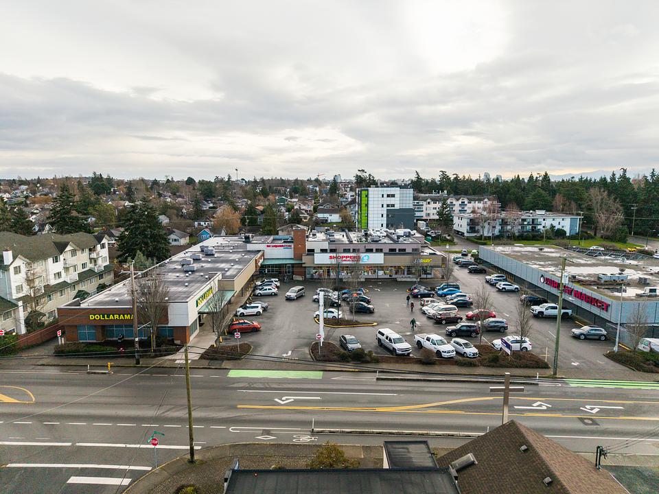 2929 Tillicum Road, Victoria, BC
