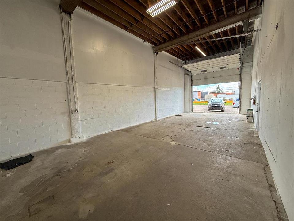 2211 2 Avenue North, Lethbridge, AB
