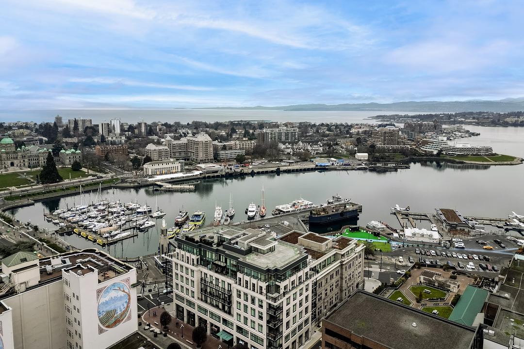 620 - 880 Douglas Street, Victoria, BC