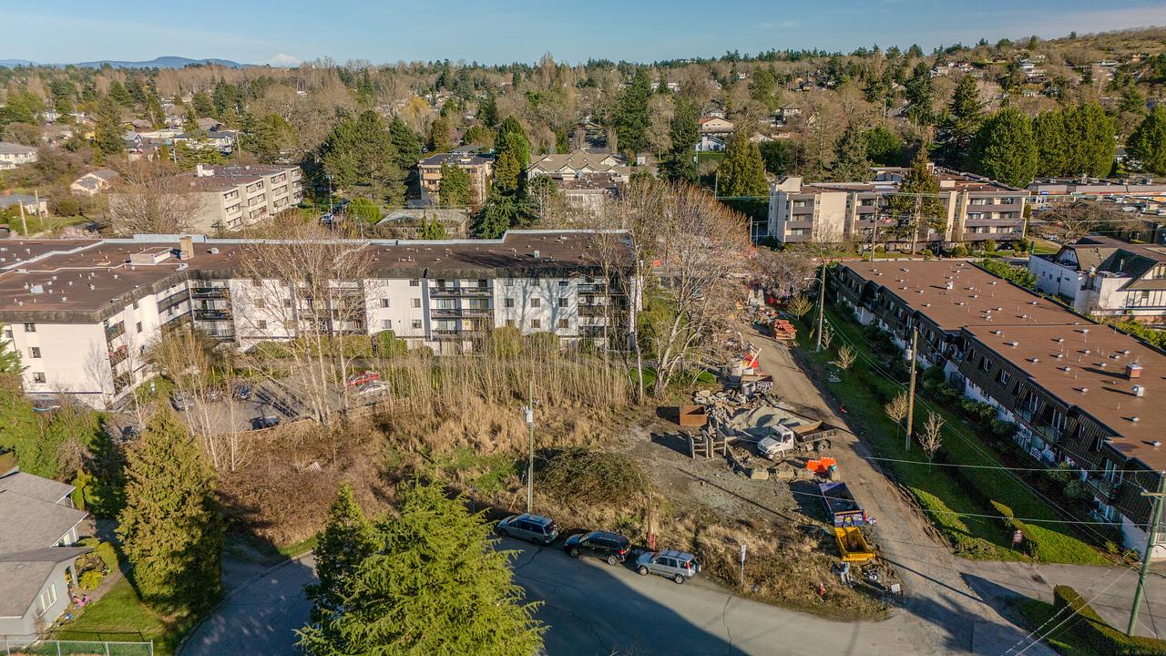 1544 Christmas Avenue, Victoria, BC