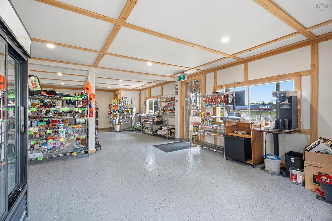 9645 Highway 8, Caledonia, NS