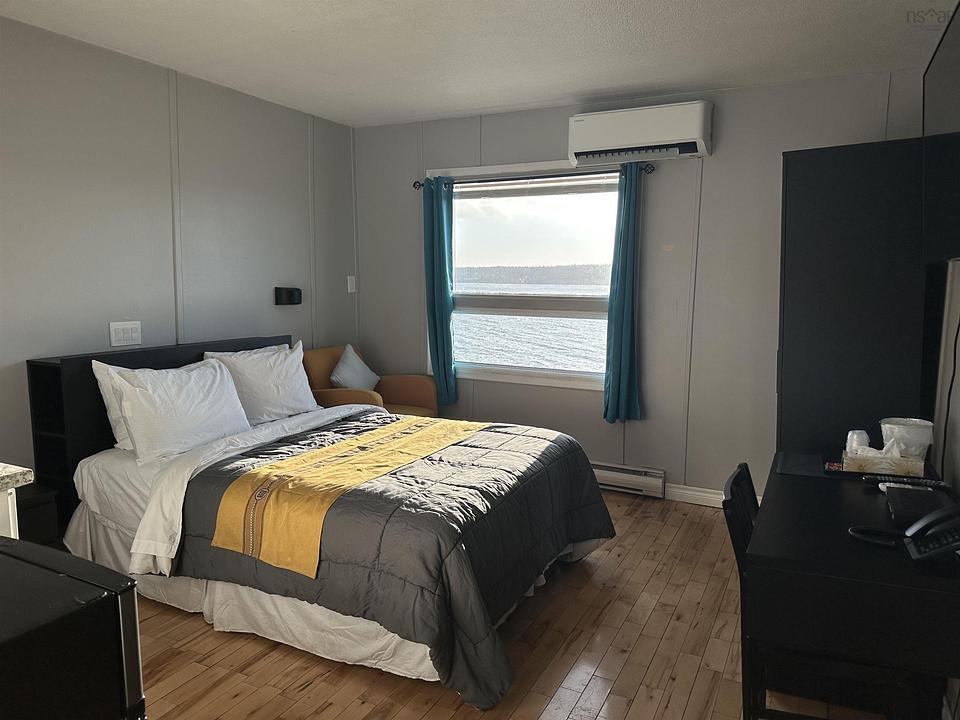 100 Kings Road, Sydney, NS