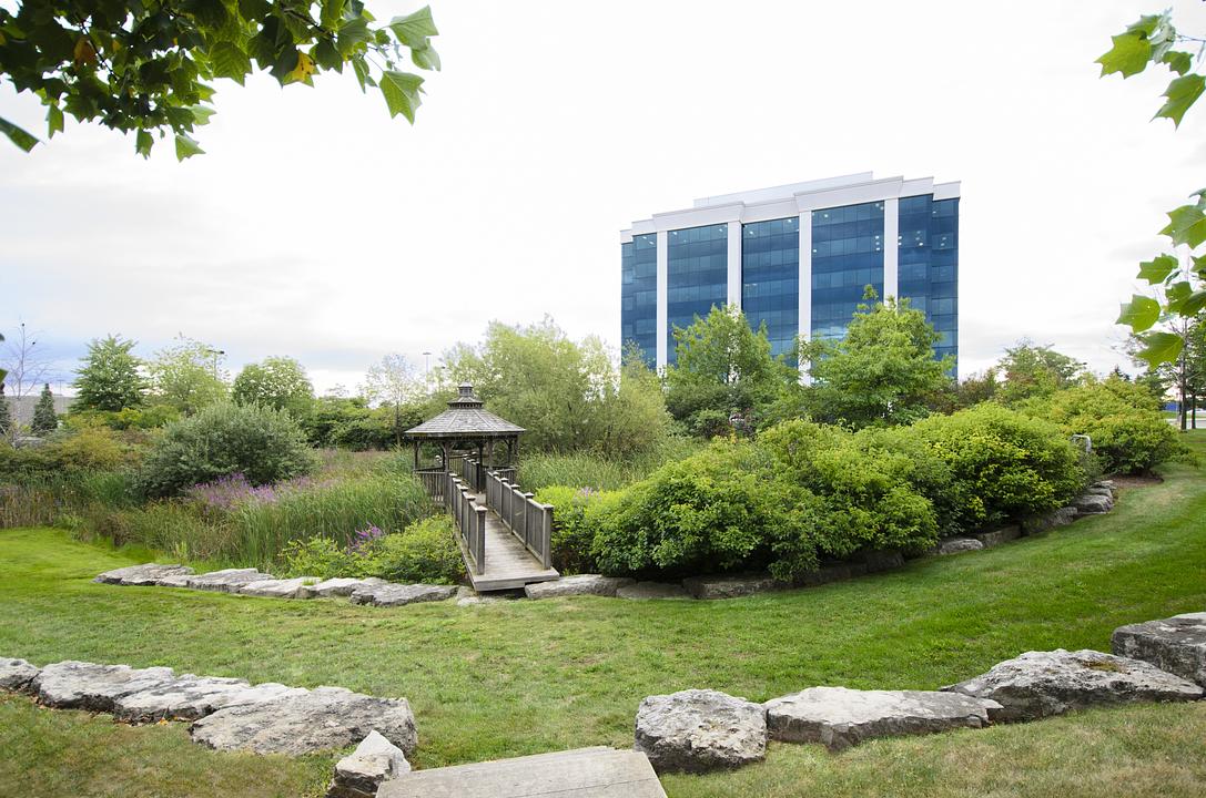 200 - 602-1122 International Boulevard, Burlington, ON