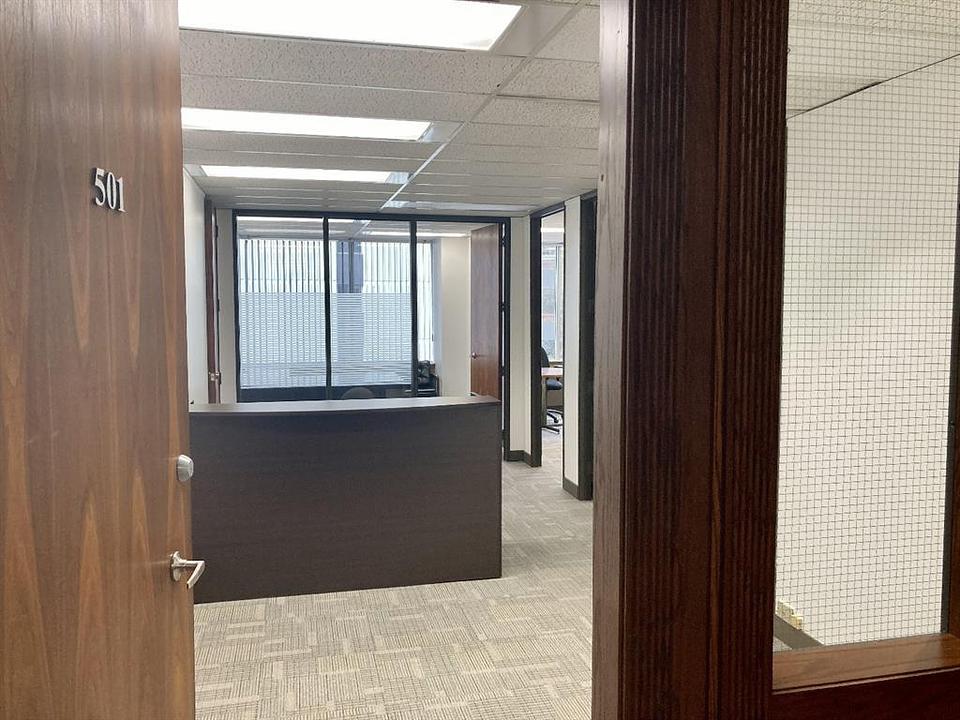500 - 900 6 Avenue Southwest, Calgary, AB