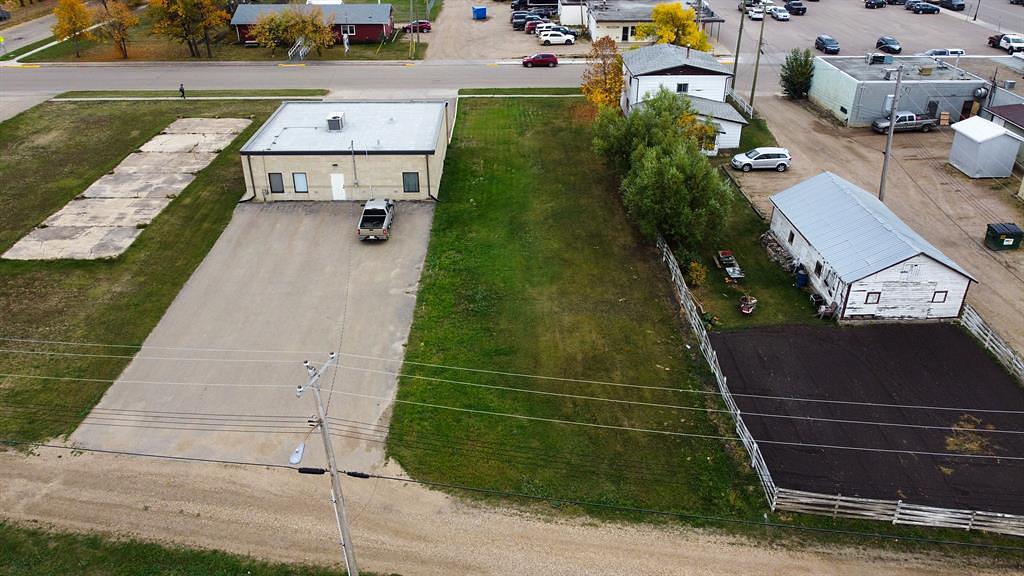 4 Central Avenue Northeast, Falher, AB