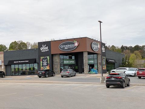 1703 Richmond Street, London, ON
