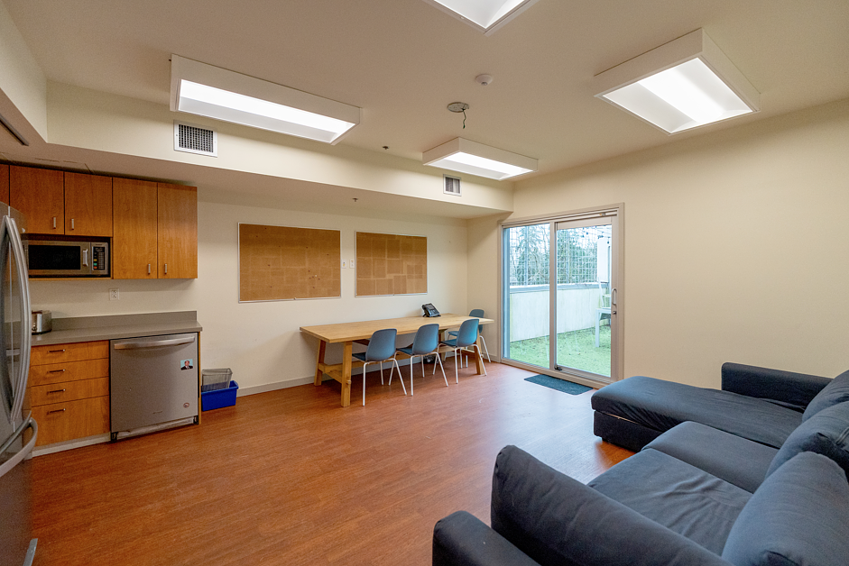 2580 Capilano Road, North Vancouver, BC