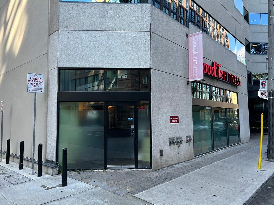 102 - 555 Richmond Street West, Toronto, ON