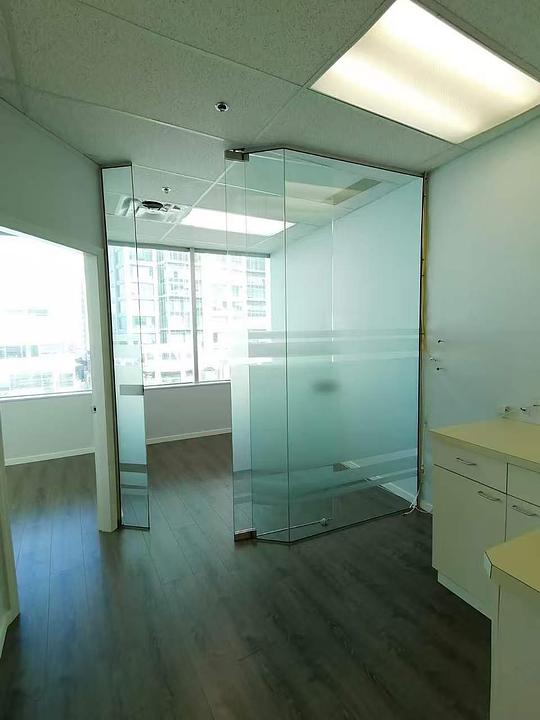 4538 Kingsway, Burnaby, BC