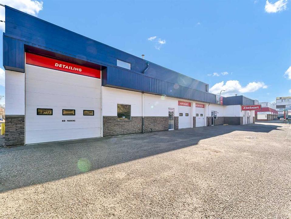 Kingsway Avenue Southeast, Medicine Hat, AB